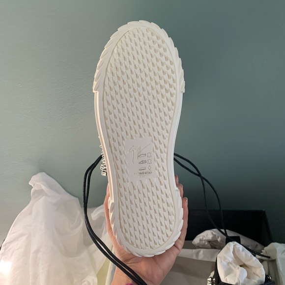 Giuseppe Zanotti studded blabber sneakers *Rare* - Picture 5 of 8